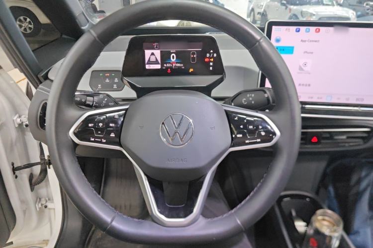 Used Volkswagen ID.3 2025 Smart Edition Outstanding Model Steering Wheel