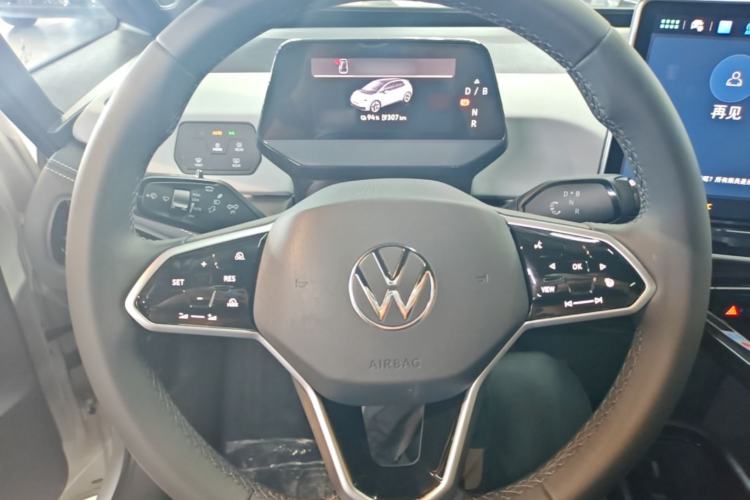 Used Volkswagen ID.3 2025 Smart Edition Outstanding Model Steering Wheel