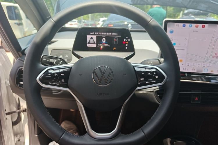 Used Volkswagen ID.3 2025 Smart Model Outstanding Oxygen Edition Steering Wheel