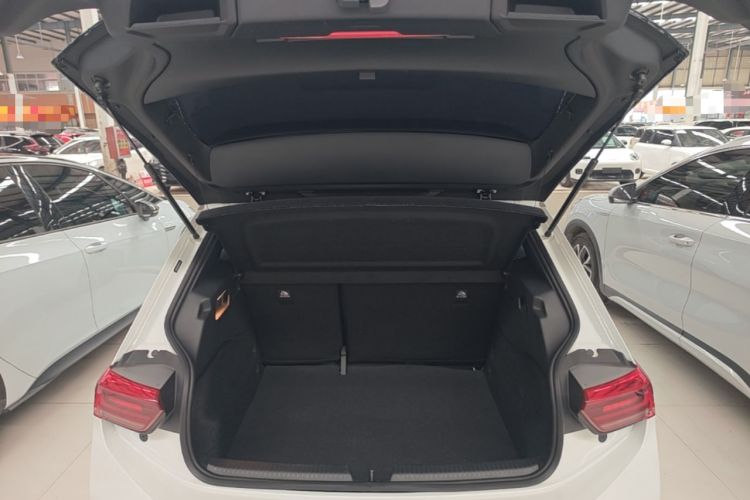 Used Volkswagen ID.3 2025 Smart Version Pure & Intelligent Enjoyment Edition Trunk