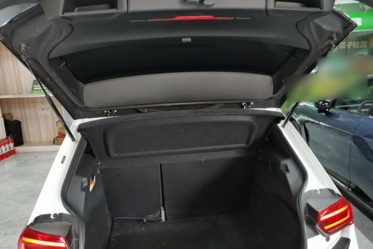 Used Volkswagen ID.3 2025 Smart Version Pure & Intelligent Enjoyment Edition Trunk