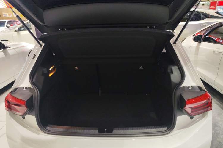 Used Volkswagen ID.3 2025 Revised Version Smart Edition Outstanding Grade Trunk
