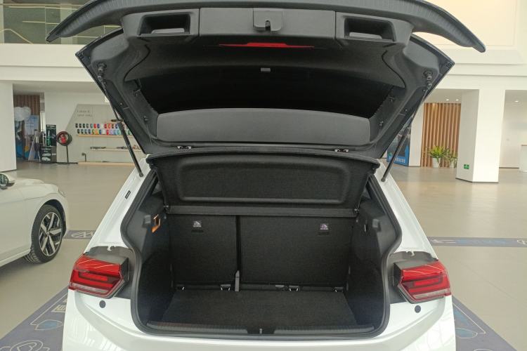 Used Volkswagen ID.3 2025 Smart Edition Ultra-Intelligent Oxygen Version Trunk