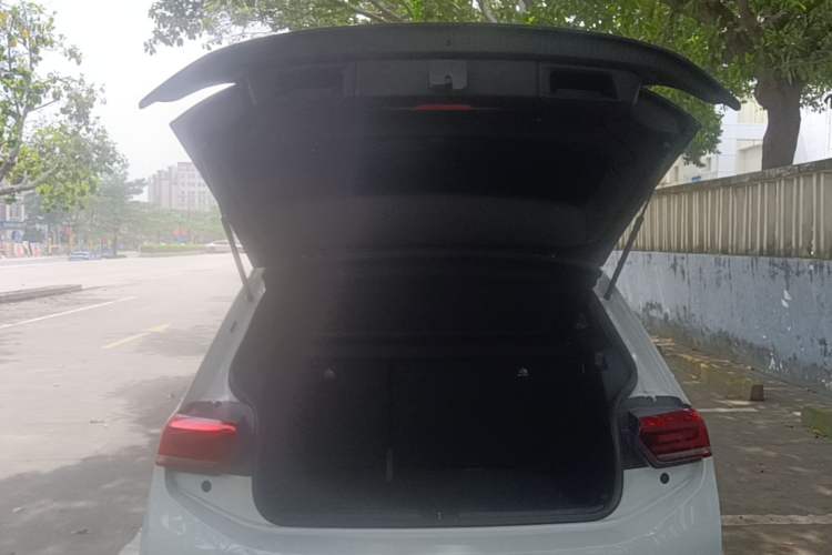 Used Volkswagen ID.3 2025 Smart Version Pure & Intelligent Enjoyment Edition Trunk