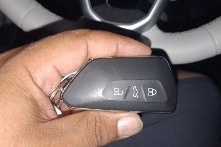 Used Volkswagen ID.3 2025 Smart Model Outstanding Oxygen Edition Vehicle Key