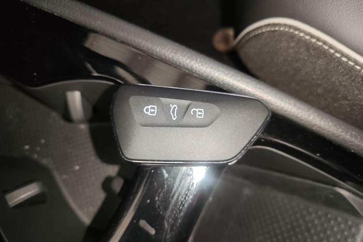 Used Volkswagen ID.3 2025 Smart Model Outstanding Oxygen Edition Vehicle Key