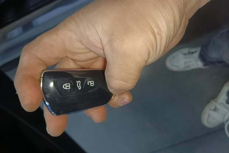 Used Volkswagen ID.3 2025 Smart Model Outstanding Oxygen Edition Vehicle Key