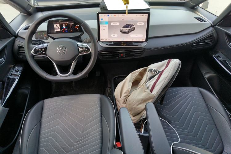 Used Volkswagen ID.3 2025 Smart Edition Outstanding Model Center Console