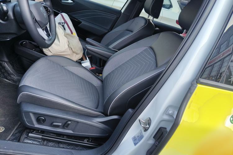 Used Volkswagen ID.3 2025 Smart Edition Outstanding Model Left Front Seat