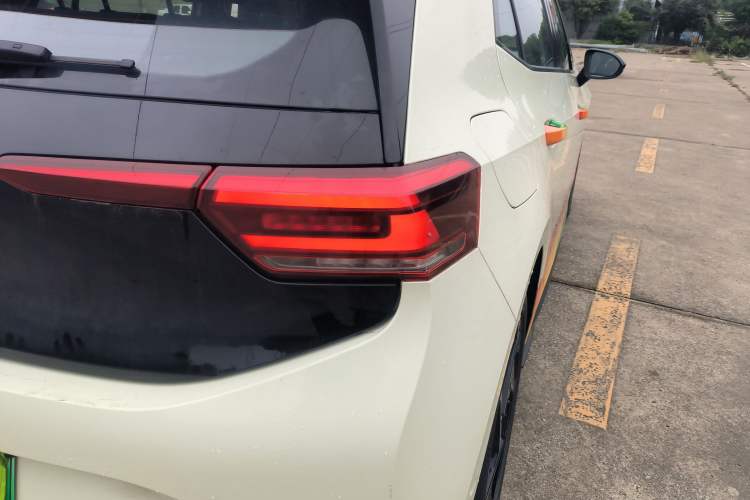 Used Volkswagen ID.3 2025 Smart Edition Ultra-Intelligent Oxygen Version Right Rear Taillight