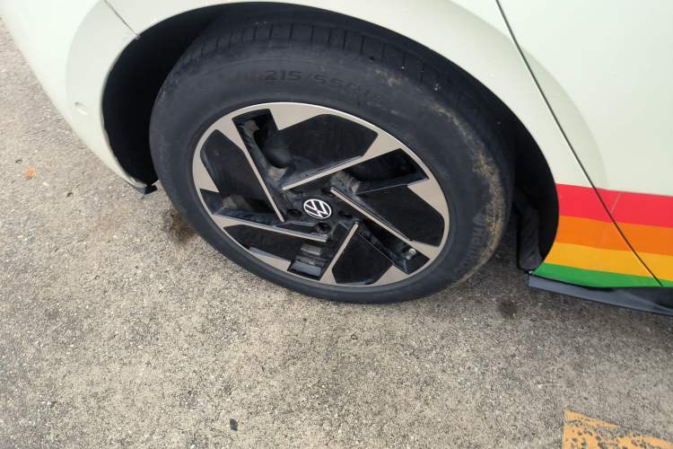 Used Volkswagen ID.3 2025 Smart Edition Ultra-Intelligent Oxygen Version Right Rear Wheel Hub