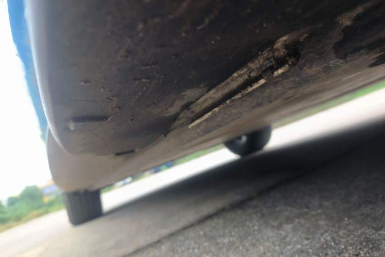 Used Volkswagen ID.3 2025 Smart Edition Ultra-Intelligent Oxygen Version Right Side Sill