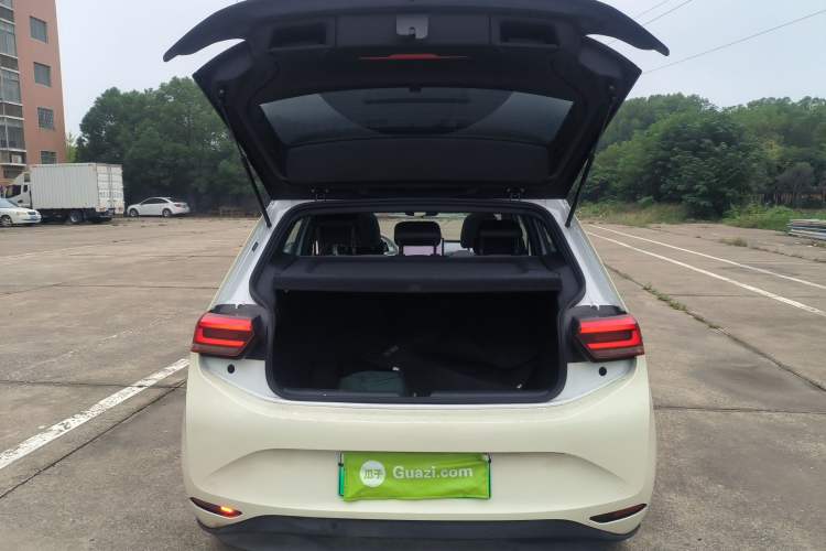 Used Volkswagen ID.3 2025 Smart Edition Ultra-Intelligent Oxygen Version Trunk