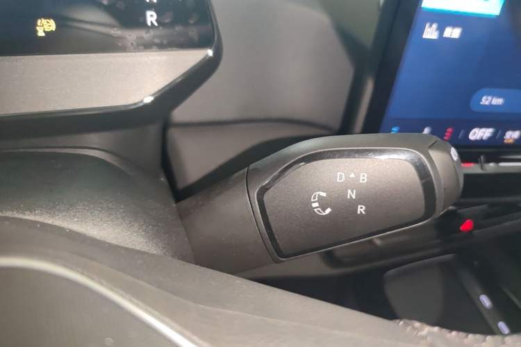 Used Volkswagen ID.3 2026 Smart Edition Outstanding GTX Kit Model Gear Lever