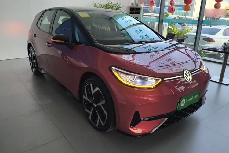 Used Volkswagen ID.3 2026 Smart Edition Advanced Intelligent GTX Kit Model Front Right 45 Deg