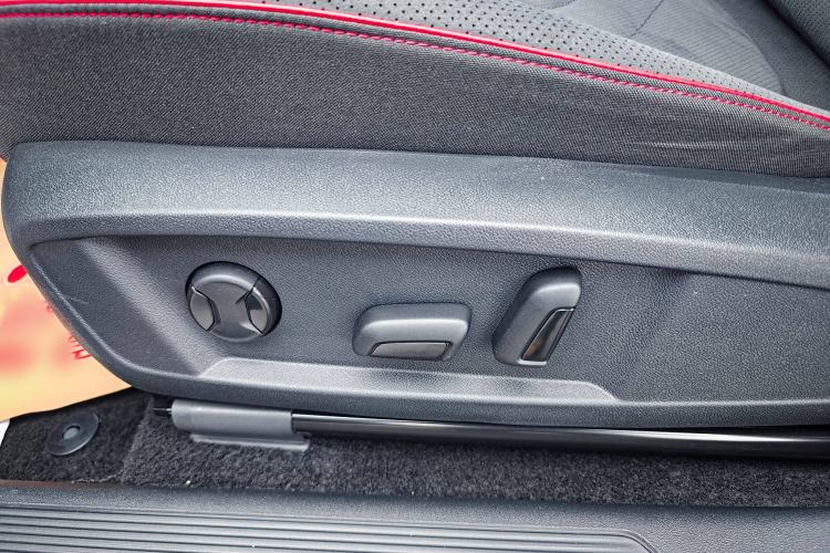 Used Volkswagen ID.3 2026 Smart Edition Advanced Intelligent GTX Kit Model Interior 5