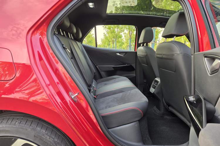 Used Volkswagen ID.3 2026 Smart Edition Advanced Intelligent GTX Kit Model Interior 6