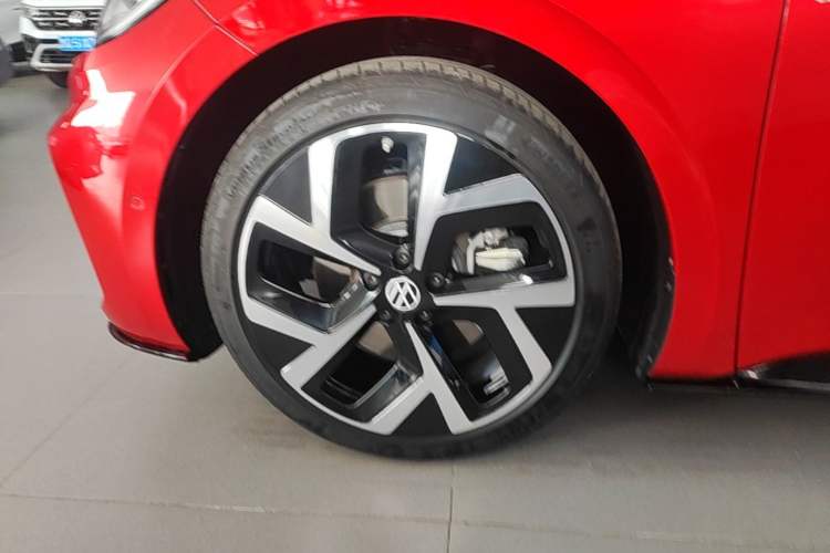 Used Volkswagen ID.3 2026 Smart Edition Advanced Intelligent GTX Kit Model Left Front Wheel Hub