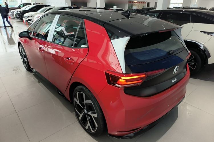 Used Volkswagen ID.3 2026 Smart Edition Advanced Intelligent GTX Kit Model Rear Left 45 Deg