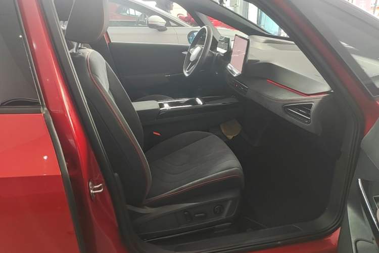 Used Volkswagen ID.3 2026 Smart Edition Advanced Intelligent GTX Kit Model Right Front Seat