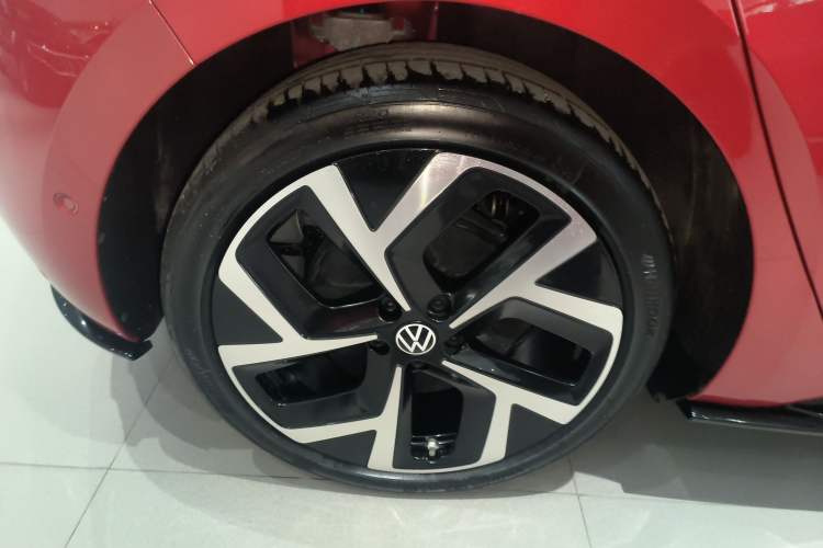Used Volkswagen ID.3 2026 Smart Edition Advanced Intelligent GTX Kit Model Right Rear Wheel Hub
