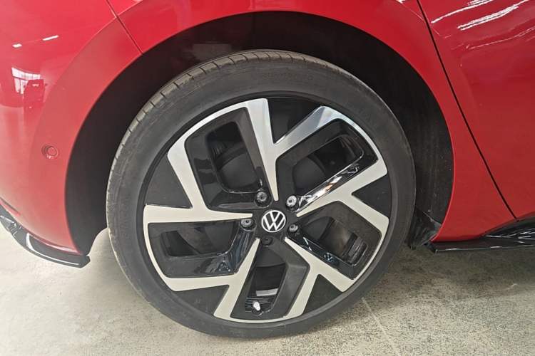 Used Volkswagen ID.3 2026 Smart Edition Advanced Intelligent GTX Kit Model Right Rear Wheel Hub