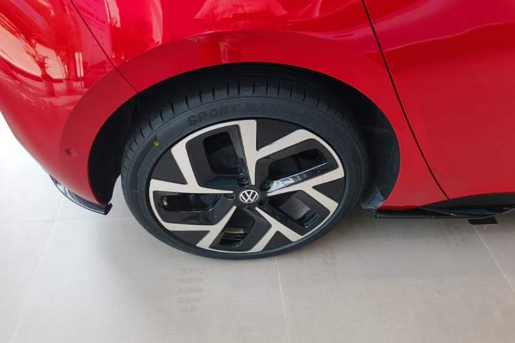Used Volkswagen ID.3 2026 Smart Edition Advanced Intelligent GTX Kit Model Right Rear Wheel Hub