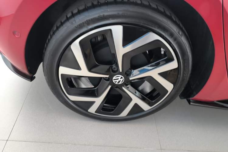 Used Volkswagen ID.3 2026 Smart Edition Advanced Intelligent GTX Kit Model Right Rear Wheel Hub