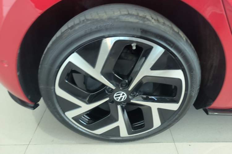 Used Volkswagen ID.3 2026 Smart Edition Advanced Intelligent GTX Kit Model Right Rear Wheel Hub