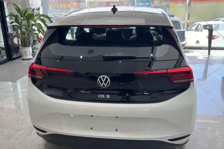 Used Volkswagen ID.3 2026 Model Smart Edition Outstanding Version Exterior 4