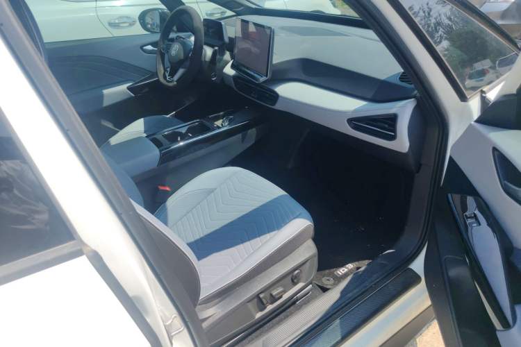 Used Volkswagen ID.3 2026 Model Smart Edition Pure Intelligent Enjoyment Version Interior 3