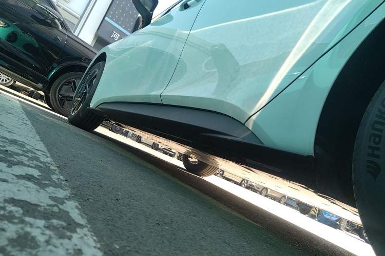 Used Volkswagen ID.3 2026 Model Smart Edition Outstanding Version Left Side Sill