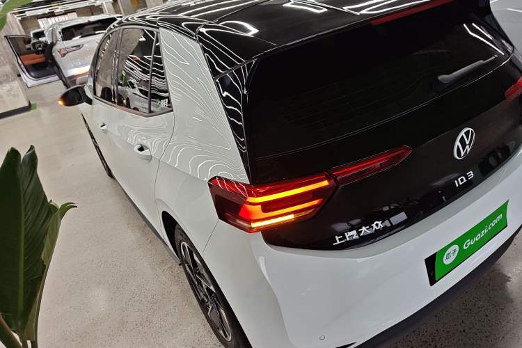 Used Volkswagen ID.3 2026 Model Smart Edition Extreme Intelligence Version Rear Left 45 Deg