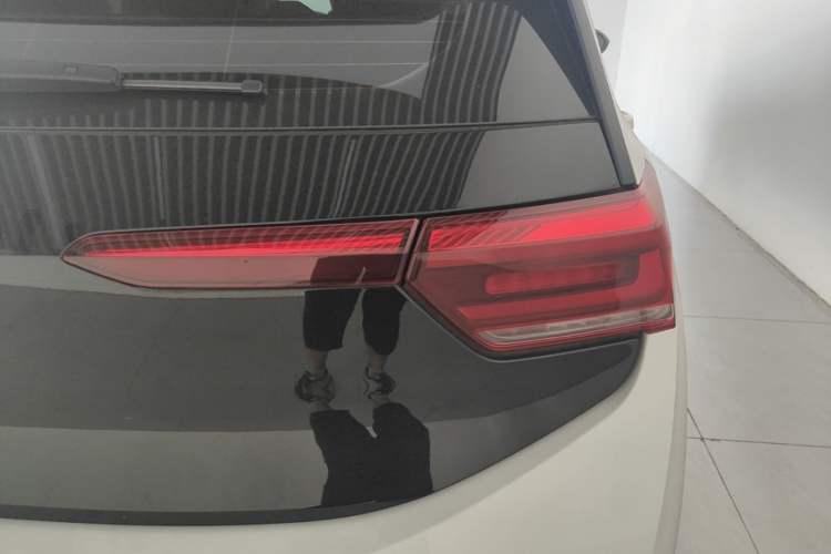 Used Volkswagen ID.3 2026 Model Smart Edition Outstanding Version Right Rear Taillight