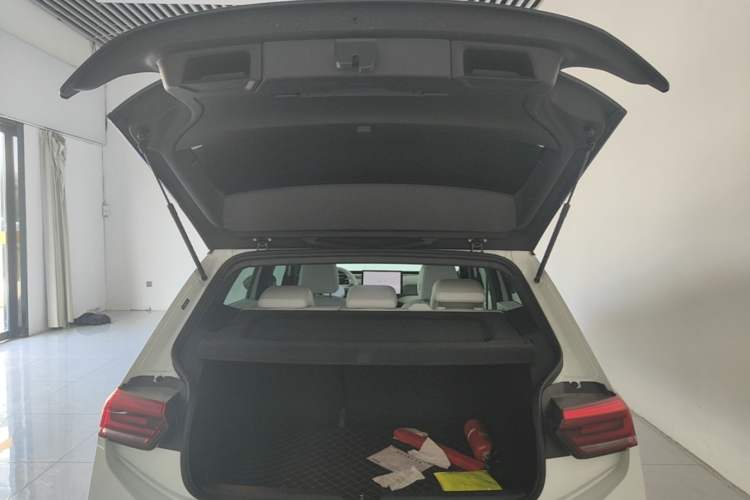 Used Volkswagen ID.3 2026 Model Smart Edition Outstanding Version Trunk
