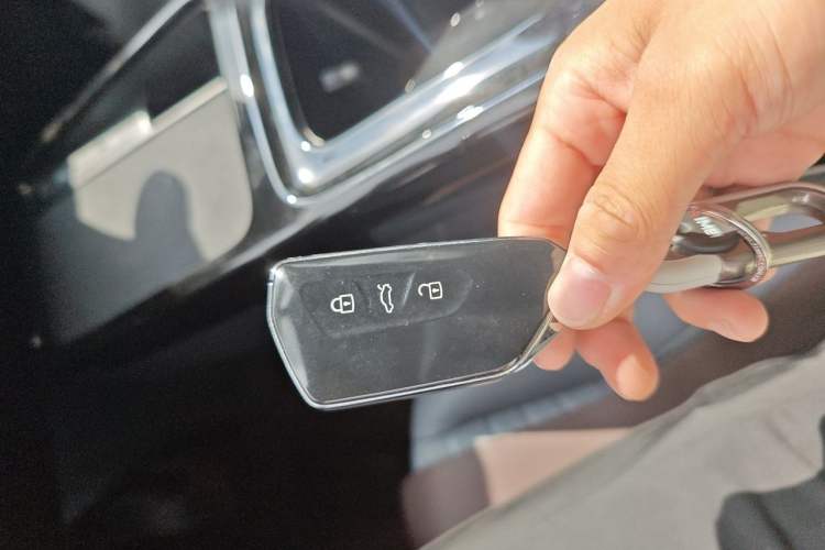 Used Volkswagen ID.3 2026 Model Smart Edition Outstanding Version Vehicle Key