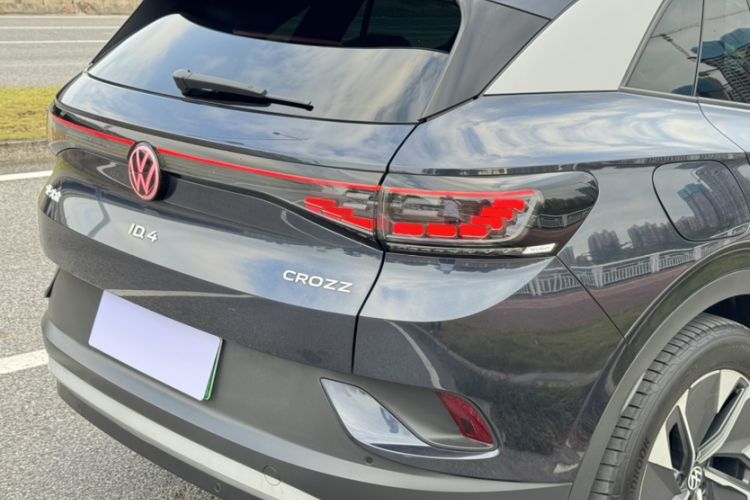 Used Volkswagen ID.4 CROZZ 2024 PURE+ model Exterior 5