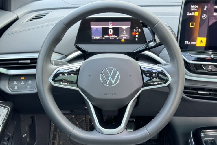 Used Volkswagen ID.4 CROZZ 2024 PURE+ model Interior 12