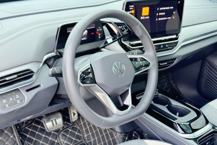 Used Volkswagen ID.4 CROZZ 2024 PURE+ model Interior 2