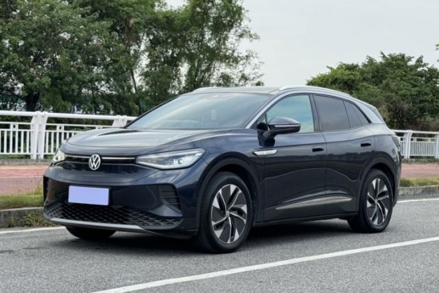 Used Volkswagen ID.4 CROZZ 2024 PURE+ model
