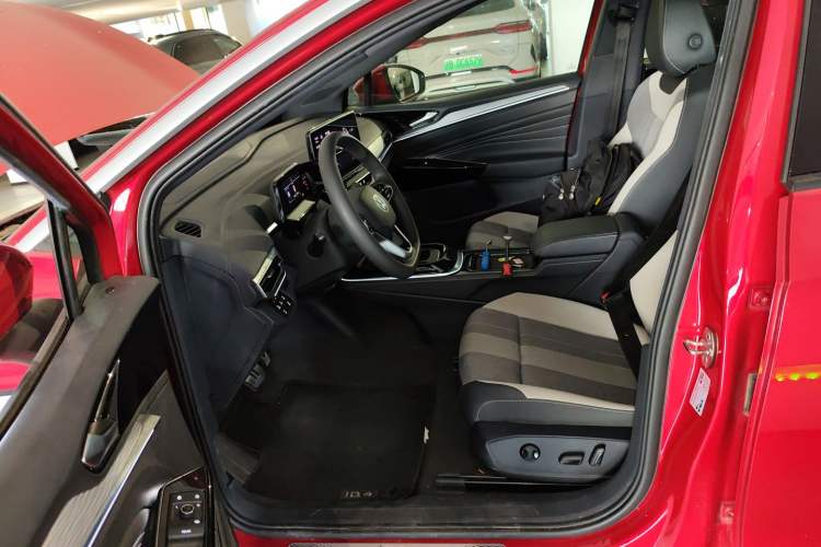 Used Volkswagen ID.4 CROZZ 2021 Long-Range PURE+ Two-Wheel Drive Version Left Front Seat