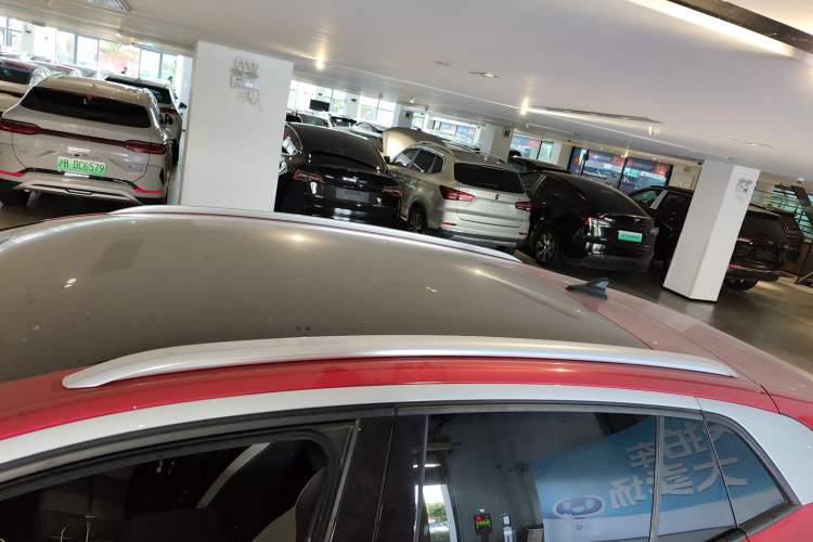 Used Volkswagen ID.4 CROZZ 2021 Long-Range PURE+ Two-Wheel Drive Version Roof