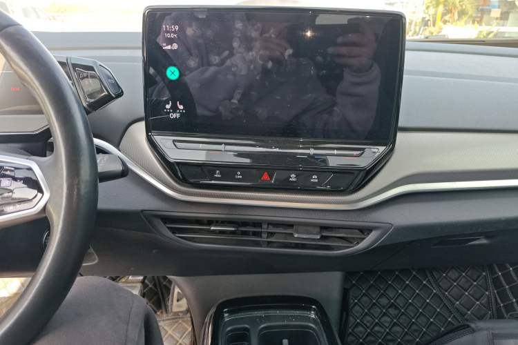 Used Volkswagen ID.4 CROZZ 2021 Long-Range PRO Two-Wheel Drive Version Audio And AC Panel