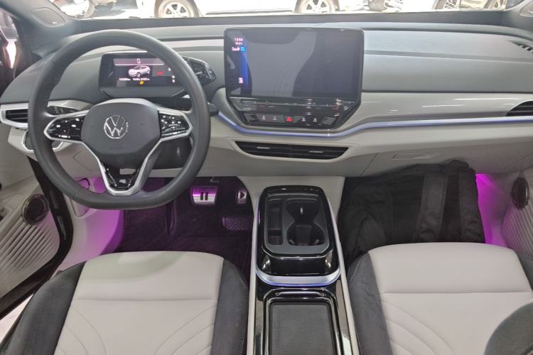 Used Volkswagen ID.4 CROZZ 2021 Long-Range PRO Two-Wheel Drive Version Center Console
