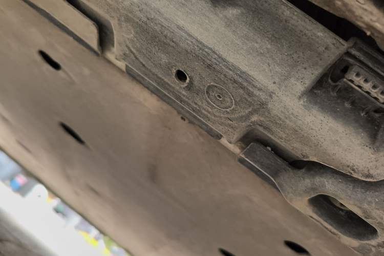 Used Volkswagen ID.4 CROZZ 2021 Long-Range Lite PRO Two-Wheel Drive Version Chassis Rear Left