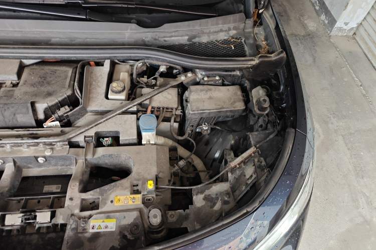 Used Volkswagen ID.4 CROZZ 2021 Long-Range Lite PRO Two-Wheel Drive Version Engine Bay Left