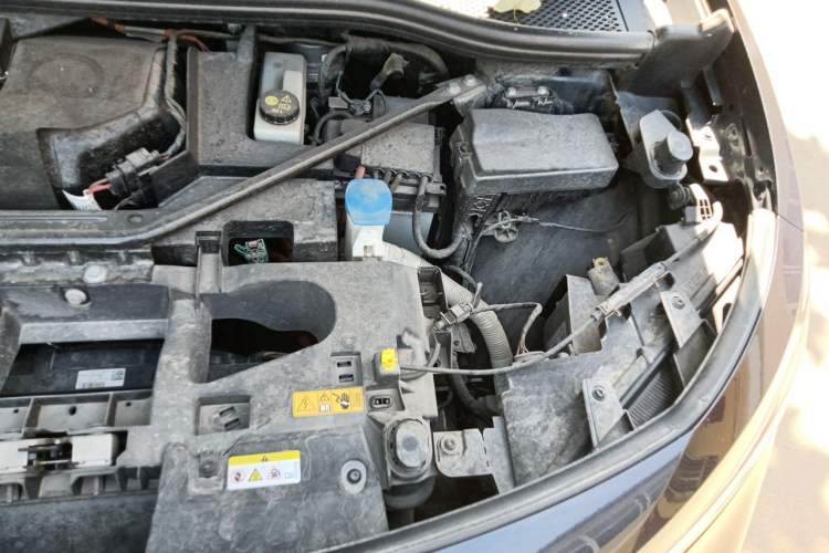 Used Volkswagen ID.4 CROZZ 2021 Long-Range Lite PRO Two-Wheel Drive Version Engine Bay Left