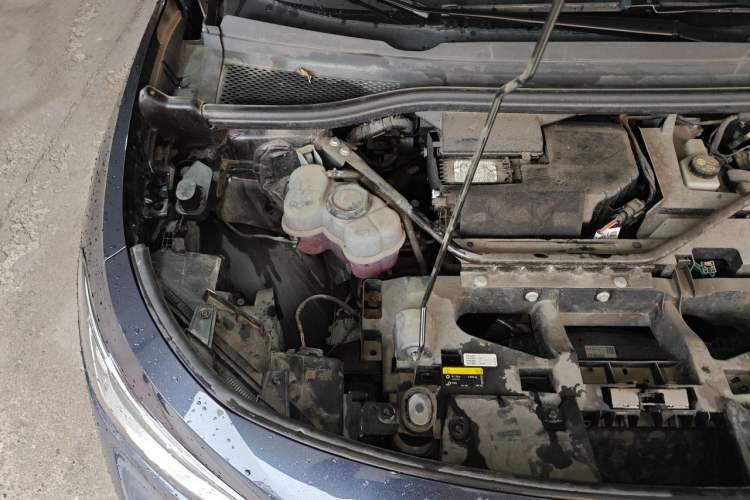 Used Volkswagen ID.4 CROZZ 2021 Long-Range Lite PRO Two-Wheel Drive Version Engine Bay Right