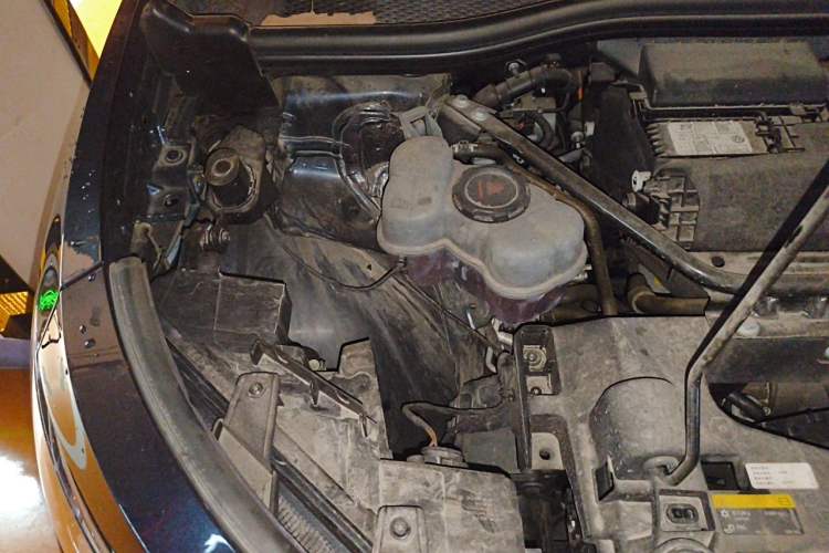 Used Volkswagen ID.4 CROZZ 2021 Long-Range PURE+ Two-Wheel Drive Version Engine Bay Right