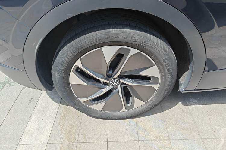 Used Volkswagen ID.4 CROZZ 2021 Standard Range PURE Two-Wheel Drive Version Exterior 5
